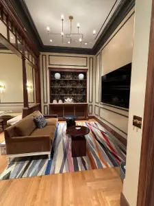 painting contractor New York before and after photo 1744389556908_interior-painting10