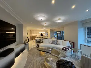 painting contractor New York before and after photo 1744389613863_interior-painting19